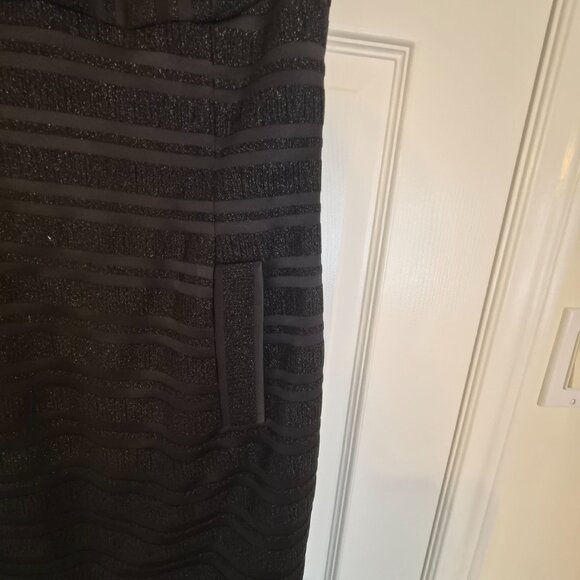 Anne Klein Black Dress with Silver Metallic Thread, Size 4 - Picture 14 of 14